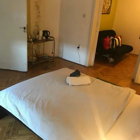 Romana Studio Bukarest